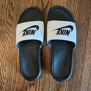 Nike Men's Victori One Slides- White
